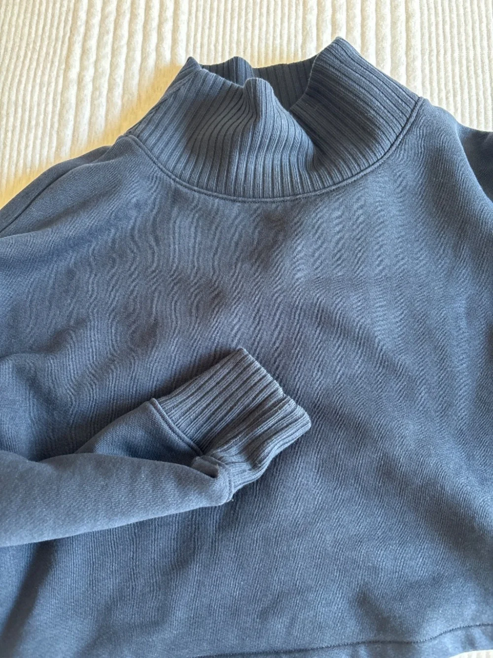 ALO Yoga Navy Serenity Cropped Mock Neck Sweatshirt